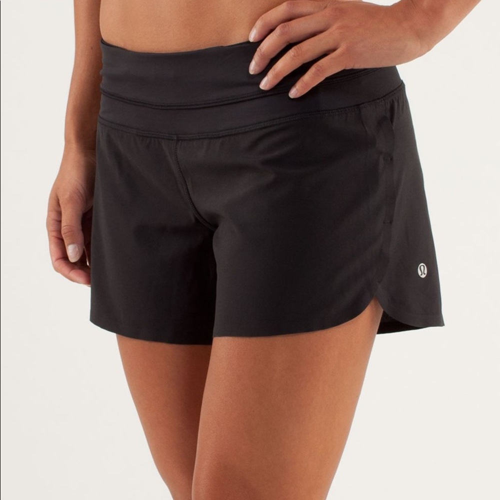 💵 BUBDLE TO SAVE 💵 LULULEMON shorts